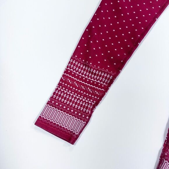 Fabletics fair isle red Christmas sweater print seamless leggings M - Picture 7 of 10